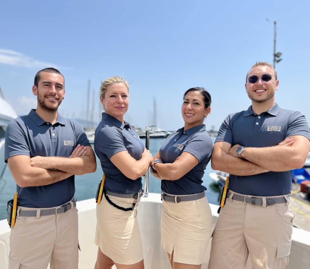 em3-sd-90-crew-1030x894