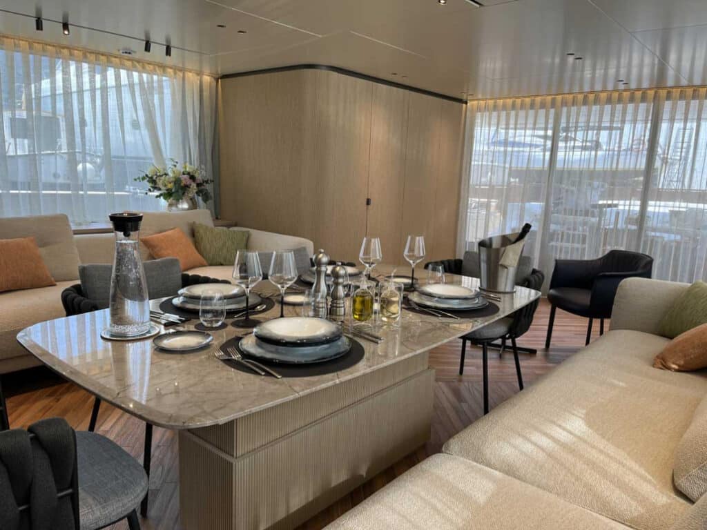 sd90-charter-1030x773