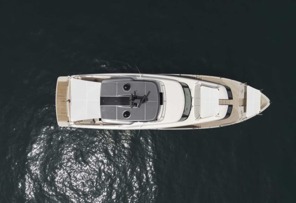 sd90-charter-em3-1030x707