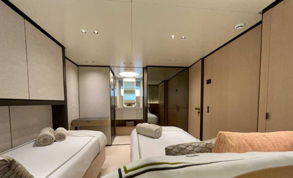 twin-cabin-sanlorenzo-sd90-1030x627