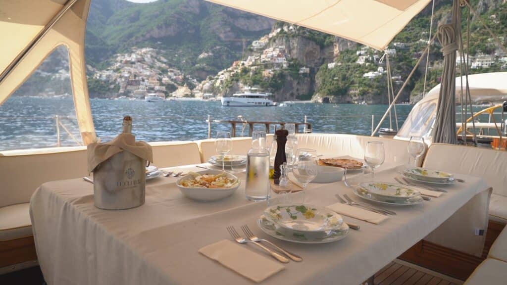 sangermani-noleggio-quarta-santa-maria-charter-forzatre-broker-yacht-30