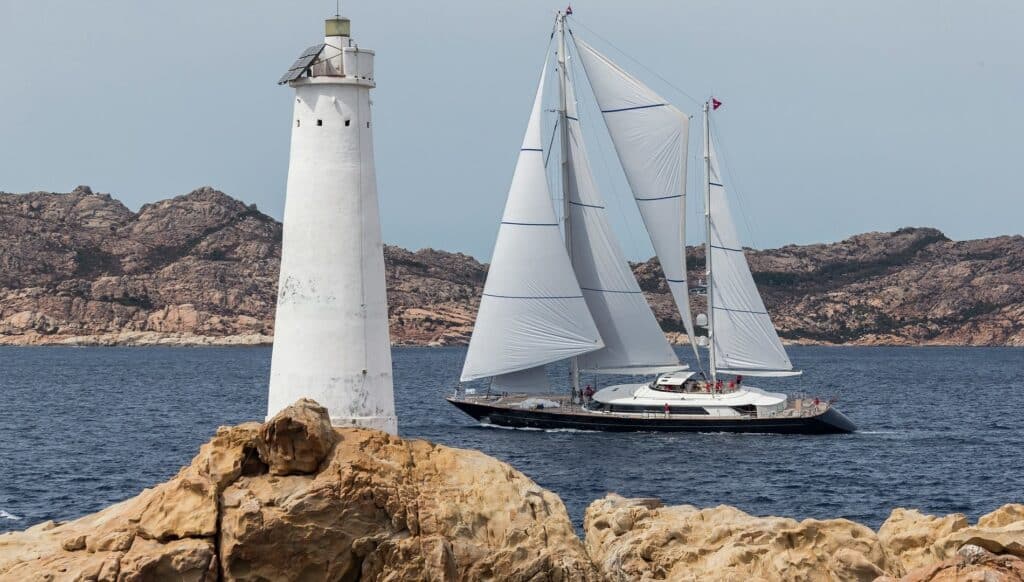 Jasali II vista laterale