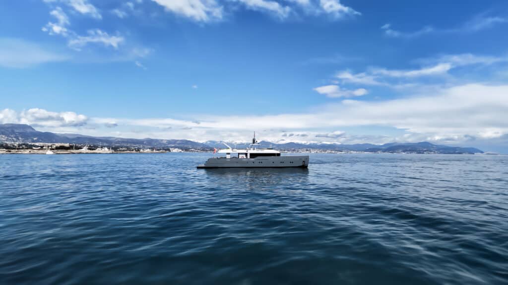 ONLY NOW_Yacht_Brochure_Broker_(no_crew)_V2-44