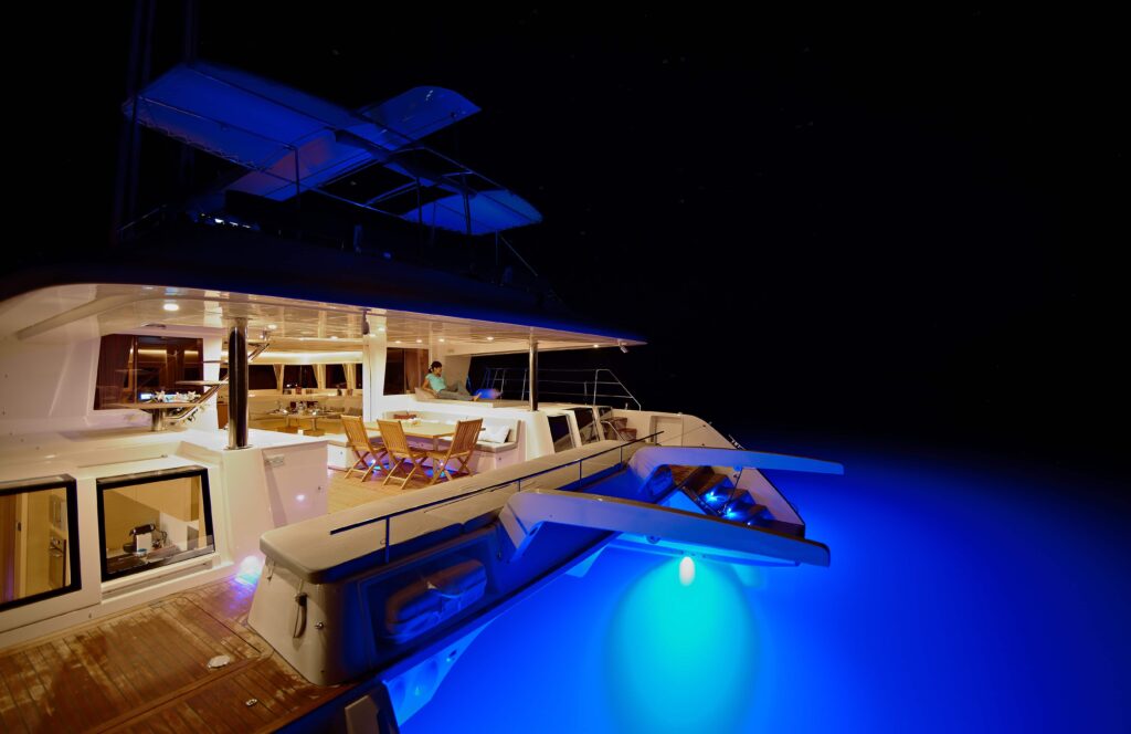 cockpit-nuit_45R1404_L620