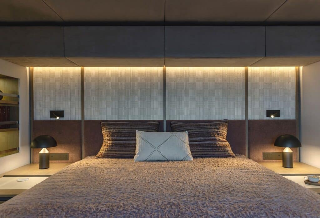 luxury-charter-yacht-otoctone-15