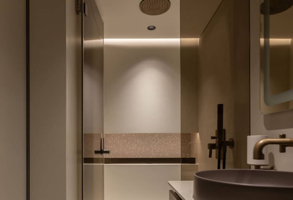 luxury-charter-yacht-otoctone-20