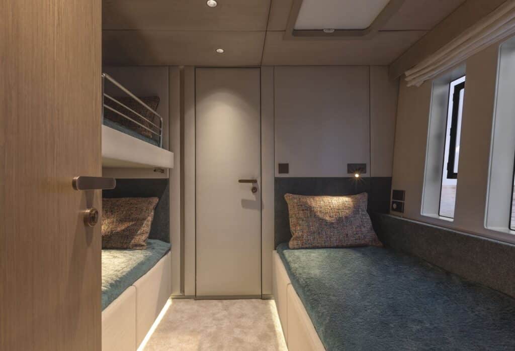 luxury-charter-yacht-otoctone-21