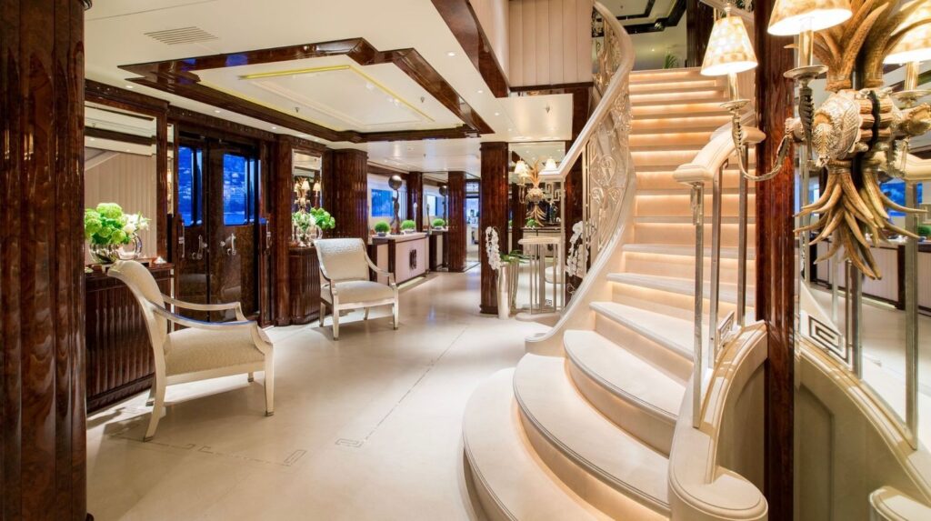 1696511743483_lioness-v-ryi-21_1860x1040