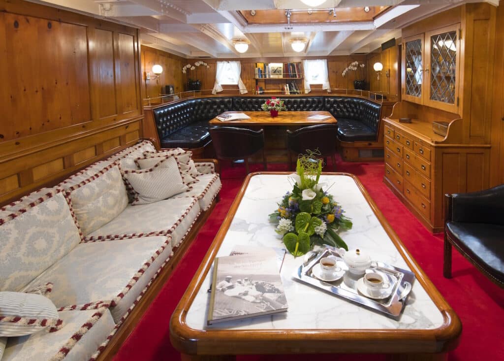 All rights reserved. Any use is forbidden without previous Author’s consent.Copy, reproduction, publication, alteration, circulation and/or transfer to third party (totally or partly, both in electronic and paper form) are forbidden. Commercial, editorial, advertising usage is not allowed.