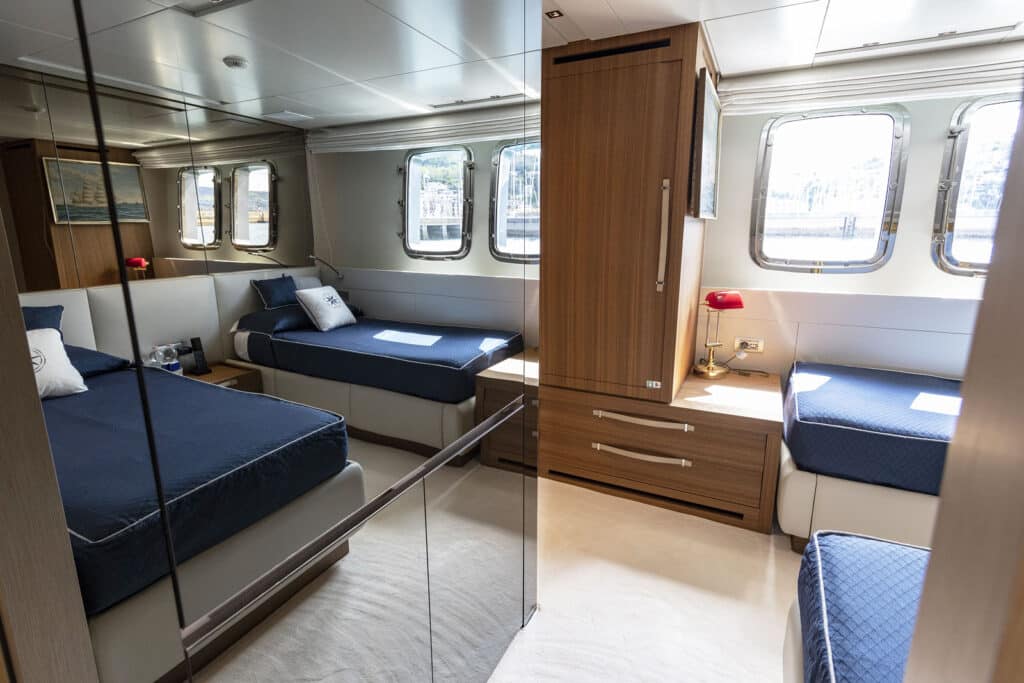 slcf_twin-cabin-vittoria-sl-106