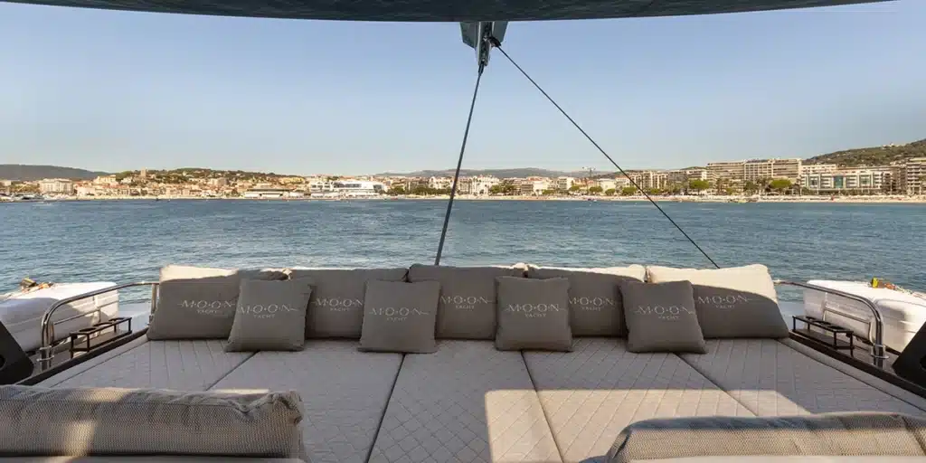 Full-moon-Moon-60-sailing-catamaran-for-charter-in-Balearic-islands-flybridge-3