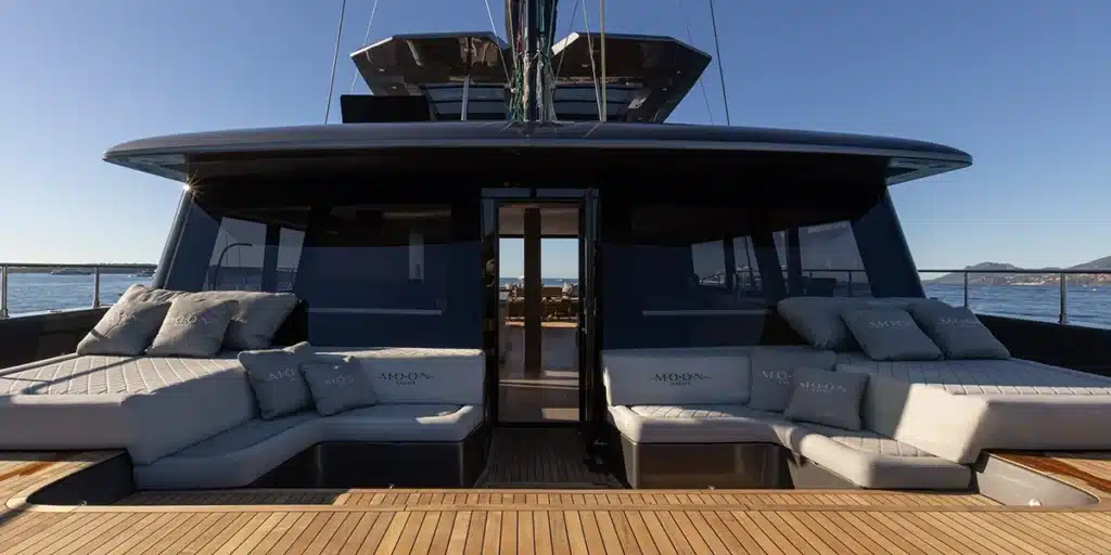 Full-moon-Moon-60-sailing-catamaran-for-charter-in-Balearic-islands-front-deck