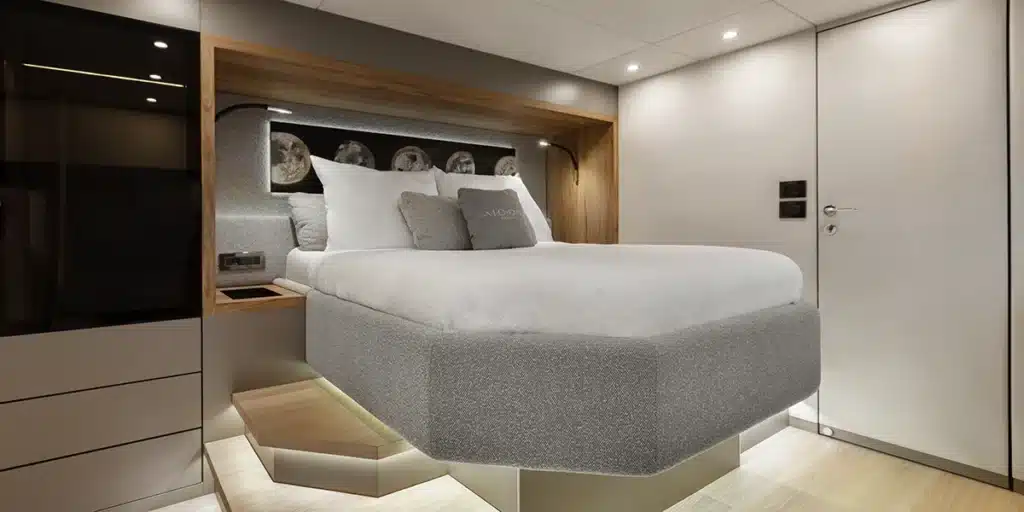 Full-moon-Moon-60-sailing-catamaran-for-charter-in-Balearic-islands-master-cabin
