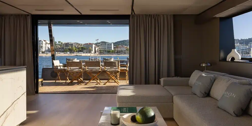 Full-moon-Moon-60-sailing-catamaran-for-charter-in-Balearic-islands-salon-back-deck