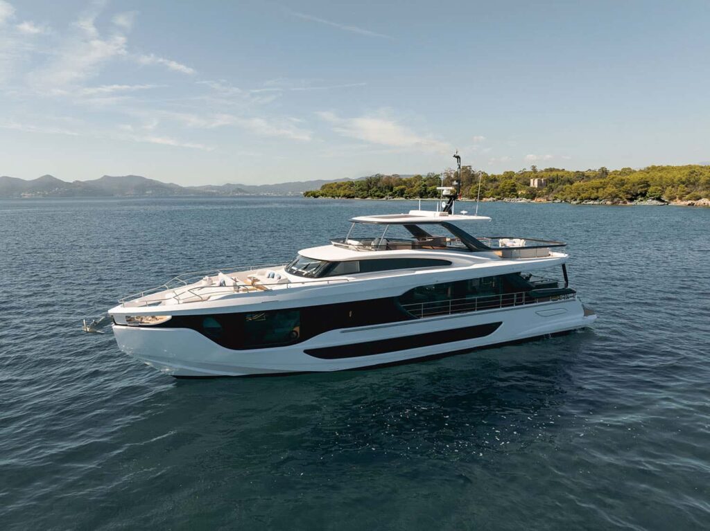 Azimut_Yachts_26Grande_26m_BK_Yacht-for-charter7