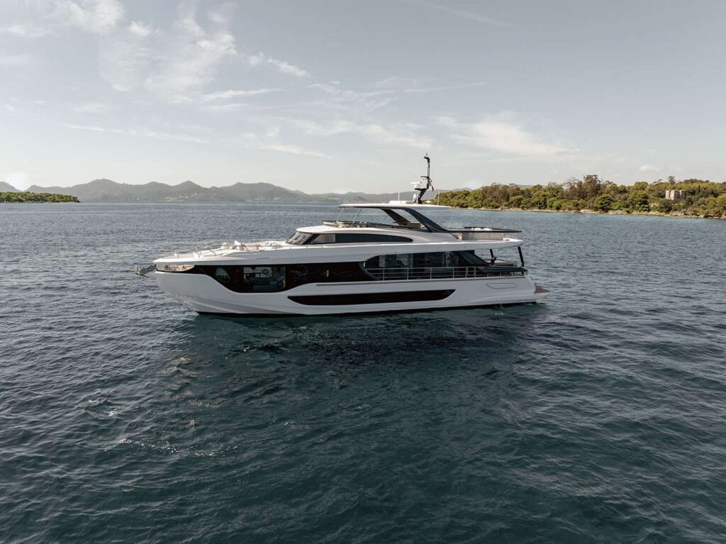 Azimut_Yachts_26Grande_26m_BK_Yacht-for-charter8