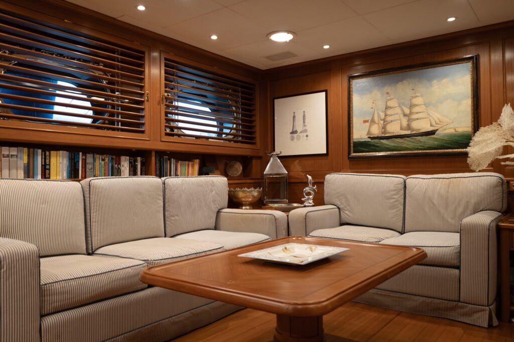Heritage-M-Interior-living-03-yacht-for-charter-west-coast-international