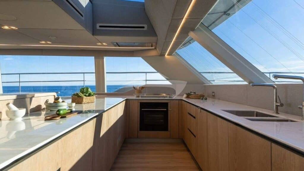 b1710bd0-4606-46cb-a372-f0ea5f486408
