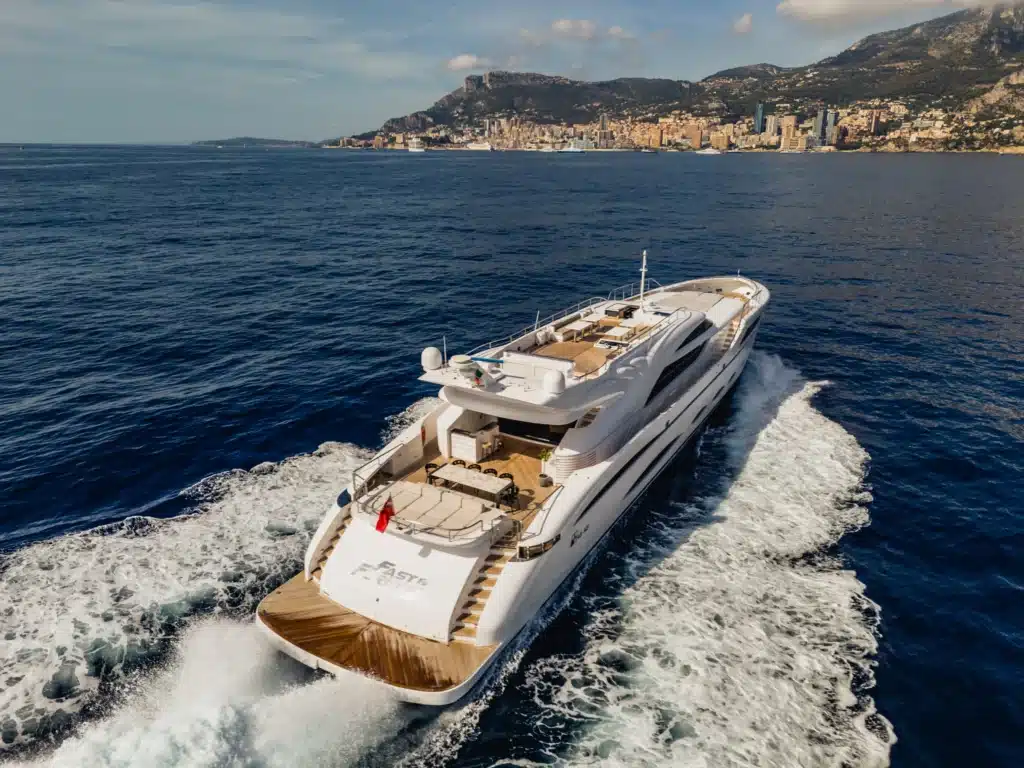charter-fast-and-furious-yacht-verdeblu