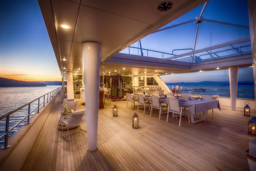 Katina Yacht Charter booking Verdeblu