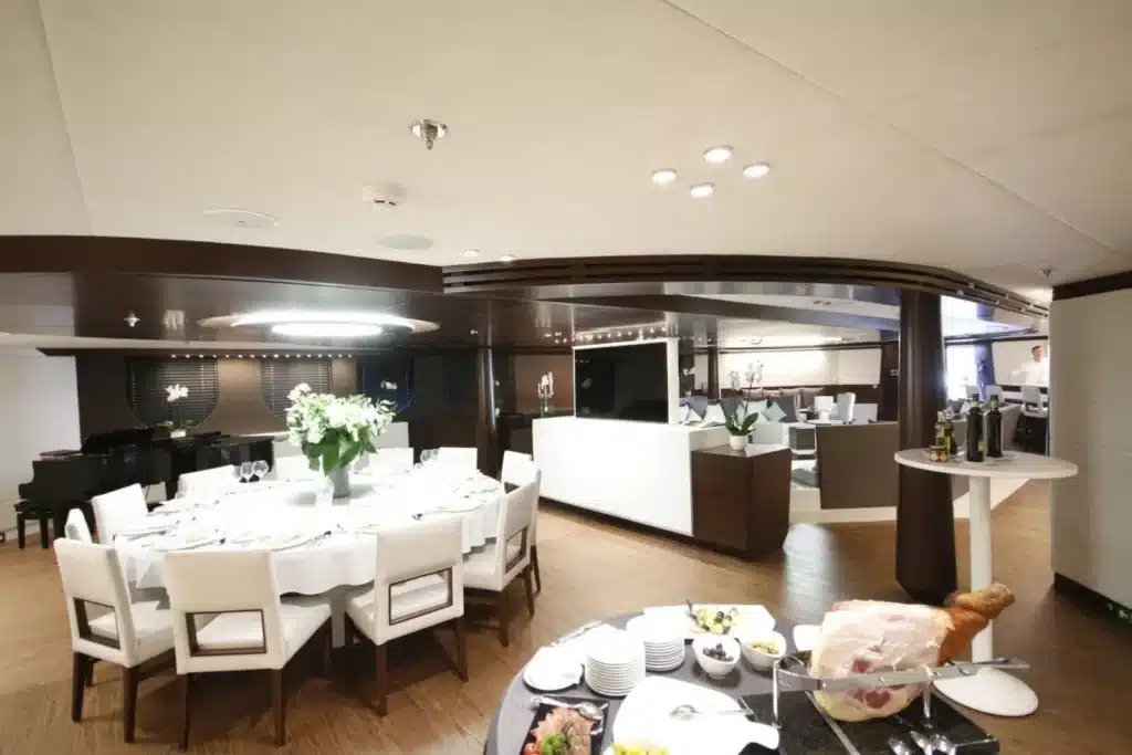Katina Yacht Charter booking Verdeblu