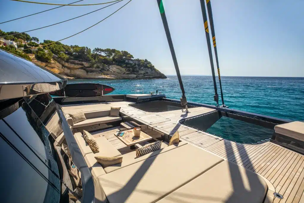 Sunreef Catamaran yacht for charter Ray booking with Verdeblu